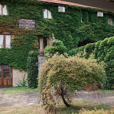 Kis Helikon Otel