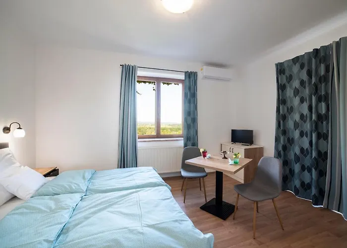 Kis Helikon Hotel