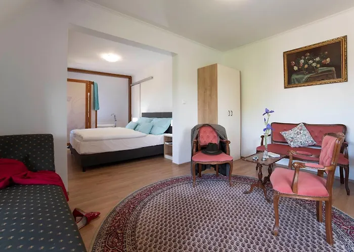 Szálloda Kis Helikon 4*