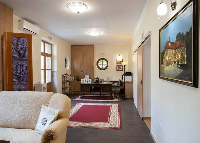 Kis Helikon Szálloda 4*